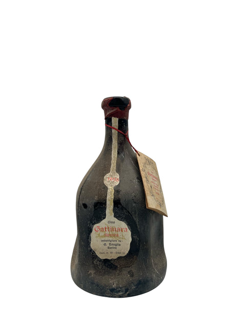 Flaska Gattinara G. Grogola 1978 rött vin med etikett