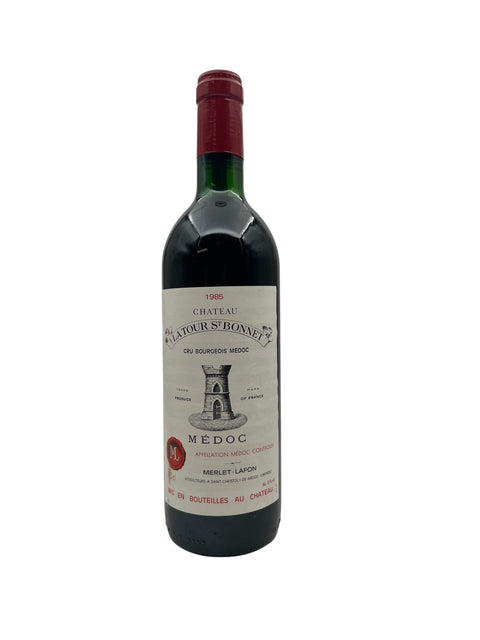 Flaska Château La Tour St Bonnet 1985 rött vin från Médoc i Frankrike