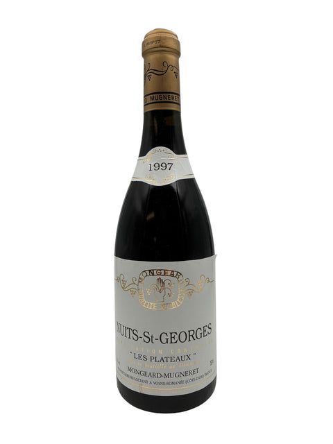 Nuits-St-Georges Mongeard-Mugneret 1997 flaska
