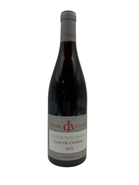 Flaska Clos du Chapeau 2012 från Domaine de l'Arlot