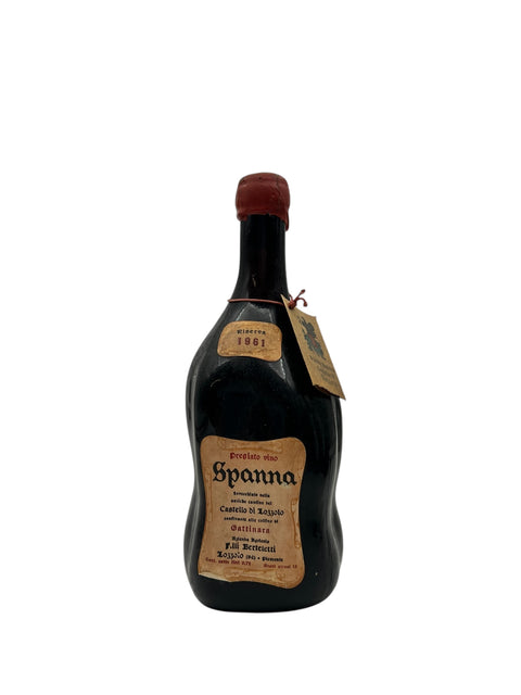 Flaska rödvinet Spanna Antoniolo 1961 med etikett