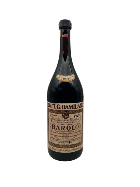 Flaska Barolo Damilano rött vin från 1983