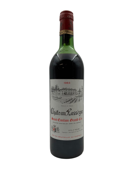 Flaska Château Lassègue rött vin från 1983