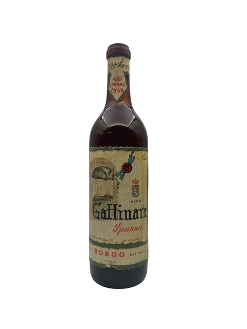 Flaska Gattinara Borgo rött vin från 1958