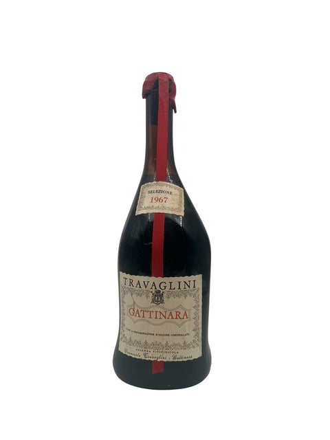 Flaska Gattinara Travaglini rött vin från 1967