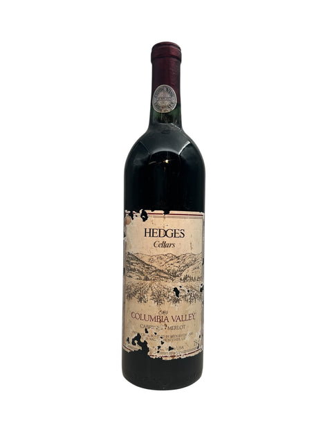 Bottle of Columbia Valley rött vin från 1989 av Hedges Cellars