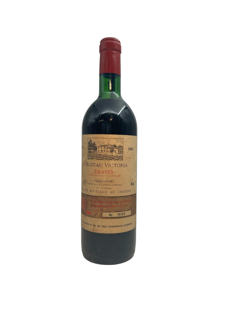 Flaska rött vin från Chateau Victoria Graves 1983