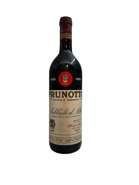Flaska Nebbiolo d'Alba Prunotto årgång 1983