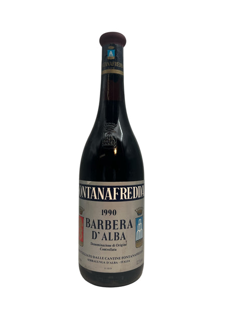 Flaska Barbera d'Alba Fontanafredda rött vin 1990
