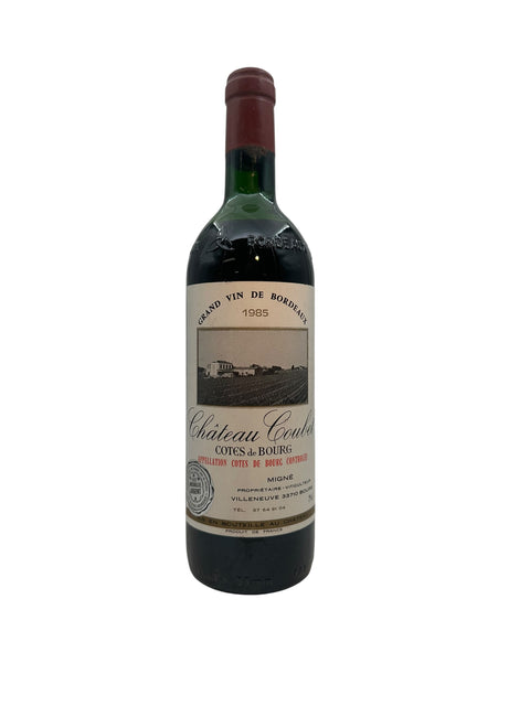 En flaska Château Coulaine Côtes de Bourg 1985 rött vin