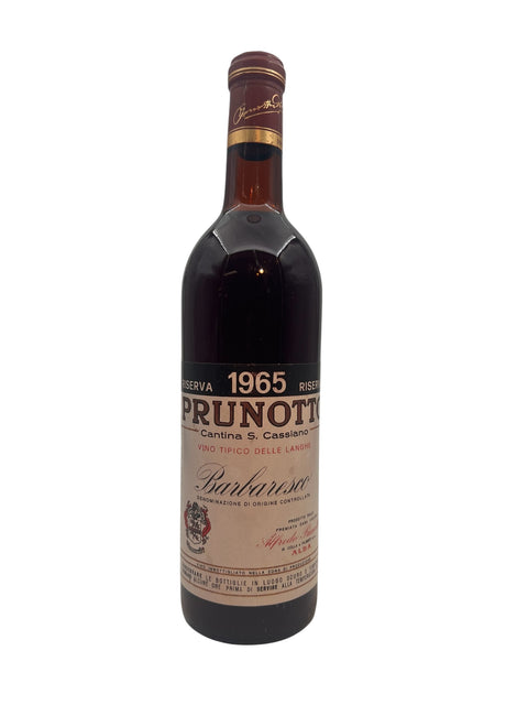 Flaska Barbaresco Prunotto rött vin från 1965