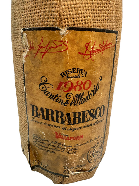 Barbaresco Cantine Villadoria 1980 flaska i rustik förpackning