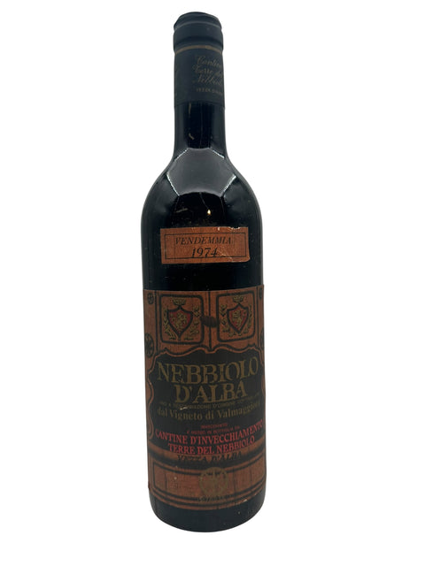 Flaska Nebbiolo d'Alba Cantine d'Invecchiamento 1974