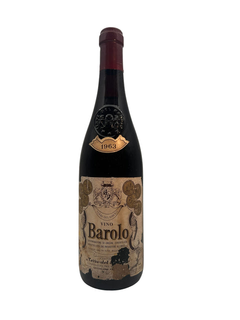 Flaska Barolo från 1963 från Terre del Barolo